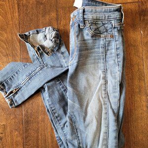 Abercrombie & Fitch High Rise Skinny Jeans with Zip Ankles Size 24 (Size 00)